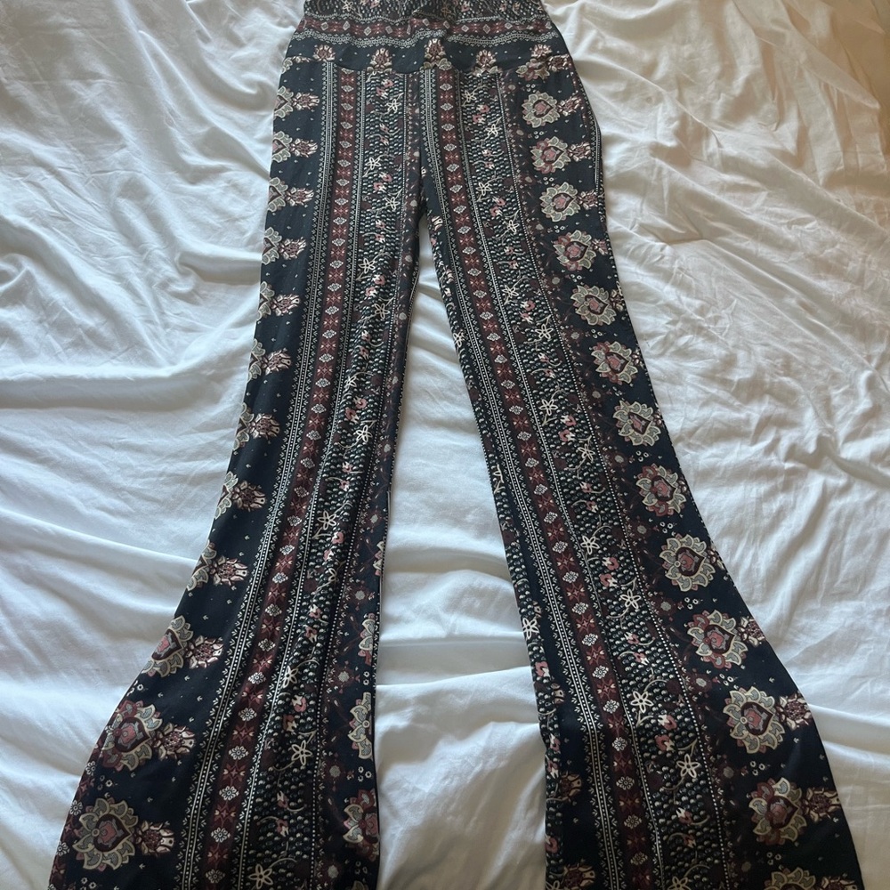 Forbidden flared leggings